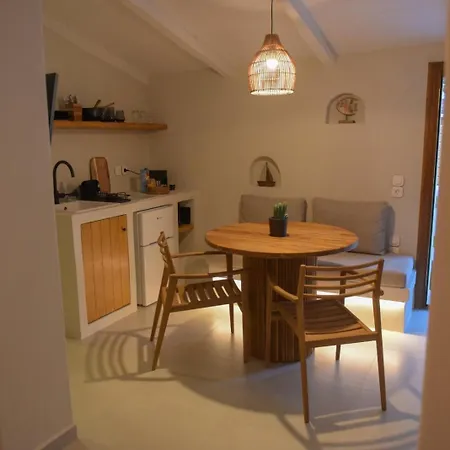 Malakion Lux Seaside Jacuzzi *