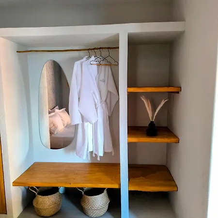 Malakion Lux Seaside Jacuzzi Feriehus *